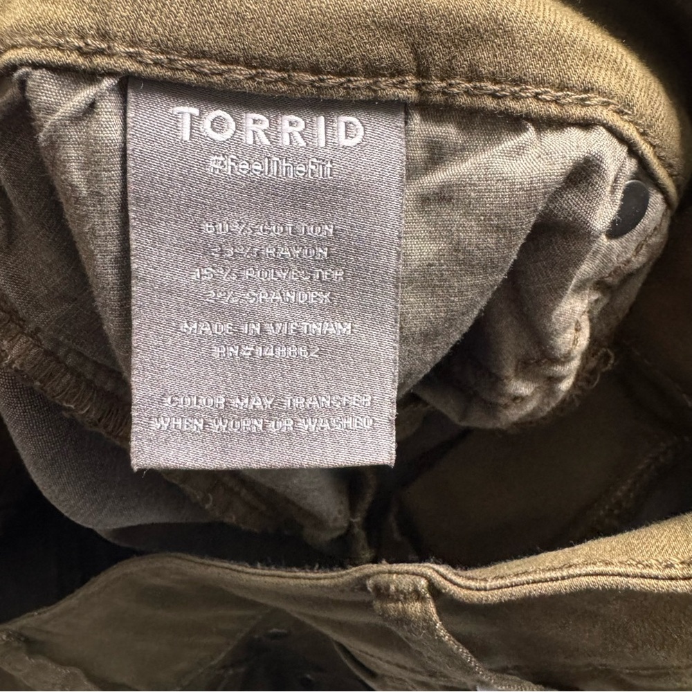 Torrid Super Soft Olive Green Skinny Jeans size 16 Tall - Picture 10 of 12